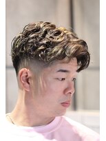 キングスマントーキョー 多摩センター2nd(KINGSMAN TOKYO)&nbsp;メッシュ×パーマスタイル