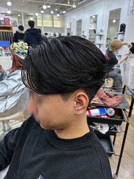 オーシャントーキョー 大阪(OCEAN TOKYO) ワックスなしツーブロックメンズセンターパートニュアンスパーマ