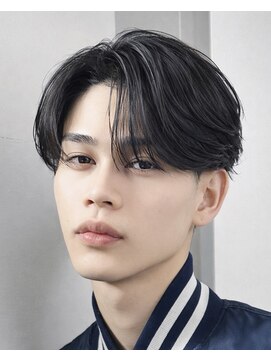 ポーチバイハニー オモテサンドウ(PORCH by HONEY omotesando) 横浜/フェザーパーマ/センターパート/リバースセンターパート