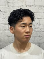 グレイスフル バーバープラチナム 六本木店(Graceful Barber platinum)&nbsp;ツーブロックパーマセンターパート