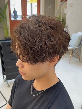 ラ ポルト ドゥ サワ(La Porte de SAWA) 外国人風ダブルカラー×波巻きシャドウパーマ