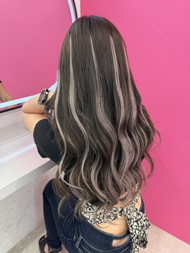 ロサ ファイブヘアー(Rosa..5Hair) 暗髪とシルバーの組み合わせ◎エクステハイライト！