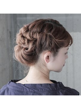 ピクト(Picto) モード派ヘアアレンジ × Picto（薬院/警固）