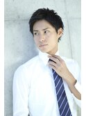 就活・ビジネスヘアならこれで決まり!黒髪アップバングショート