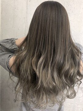 ルノン(LUNON) 【 LUNON 】ミルクティーグレージュのグラデーション