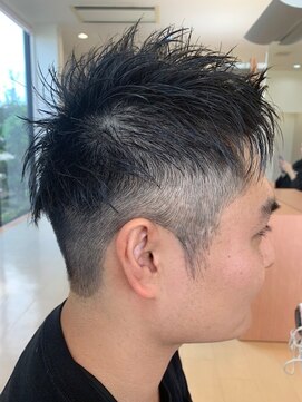 カラーズ(colors) ツーブロックショートスタイル