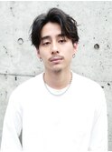 センターパートツイストスパイラルパーマツーブロックメンズヘア