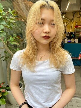 ノラ シブヤ(NORA) ウルフカット　ウルフボブ　ワイドバング　センターパート