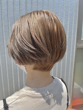 ブルーモスク トウキョウ(TOKYO) ミルクティーベージュ×丸みショート◎松山美容室
