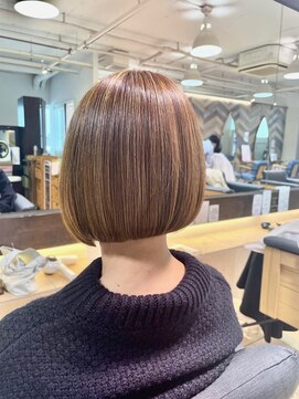 マーブルトウキョウネオリーブ(marbles tokyo neolive) ミニボブ/小顔/シルキーベージュ/ショート