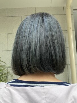 セブンの庭 ボブ