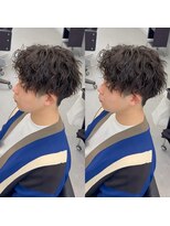 ブライト(BRIGHT)&nbsp;センターパートツイストスパイラルパーマ