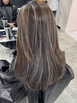 エイチ(H) xバレイヤージュ/イメチェン/ホワイトブロンド/外ハネボブ/美髪