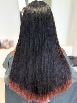 ステップカット×エンドカラー“サーモンピンク”