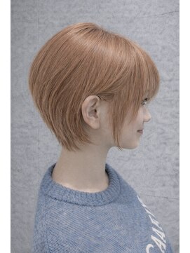 テラ(terra) ふんわり小顔ショート×ミルクティーベージュ