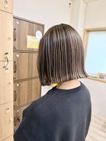 モリオ フロム ロンドン 成増店&nbsp;【morio成増 セリザワ】ぱっつんボブ プレイングカラー