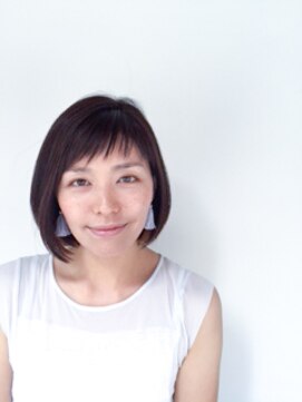 トレパルッキエーレ(tre parrucchiere) [-tre-]エレガントボブ