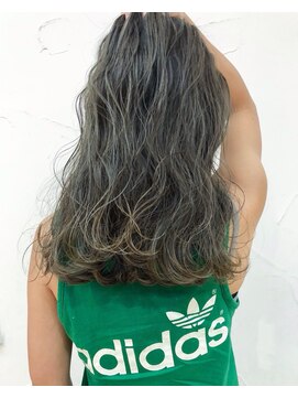 オッジ 六本松店(oggi) デザインカラー