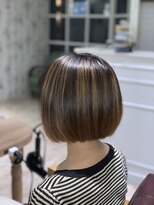 シェリー(cherie)&nbsp;ベージュハイライトボブ
