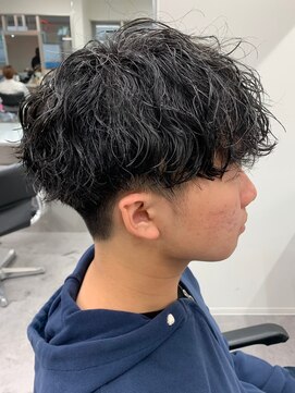 フィフスワン(fifth one) 波巻きパーマツイストスパイラルパーマメンズマッシュパーマ