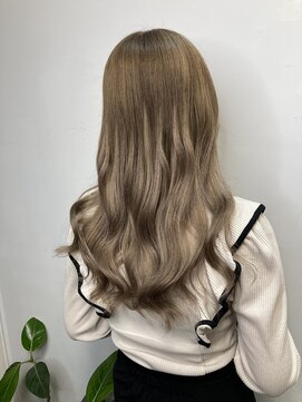 フツーロ 栄(FUTURO) パールベージュグラデーション