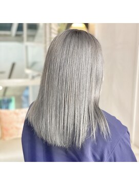 コレクト バイ イヴァン なんば店(colext by IVAn) ＃シルバー＃ハイトーン＃ブリーチ