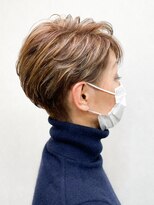 メッケ(MeKKe)&nbsp;☆ベリーショート×白髪ぼかしハイライト☆