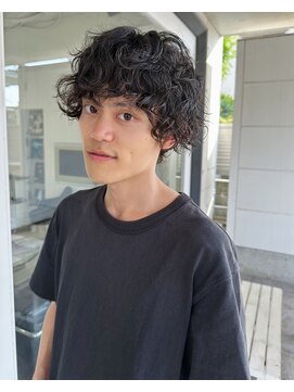 スノッブエモア(SNOB emoi) メンズパーマ