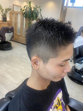 レオン 読谷店(LEON) ベリーショート