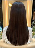 暗髪 ブラウンカラー 上品ロングヘア 髪質改善ストレート