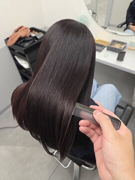 トッカ 茨木(tocca) 「傷ませずにクセを伸ばす。髪質改善×縮毛矯正の実力」