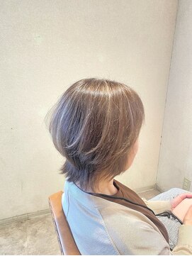 パプス ド コアフュール 宝塚中山寺店(Pap's de coiffeur) 白髪ぼかしハイライトにナチュラルウルフ！