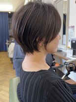 ハロー(...Hello) 大人美シルエットショート