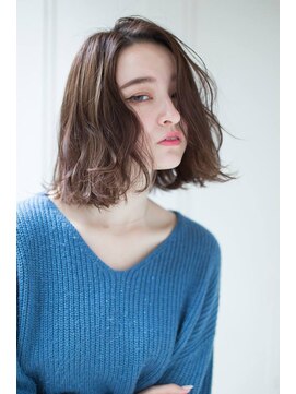 フェリア 梅田(FERIA) 【梅田 茶屋町】ブルージュ 切りっぱなしボブ アースカラー