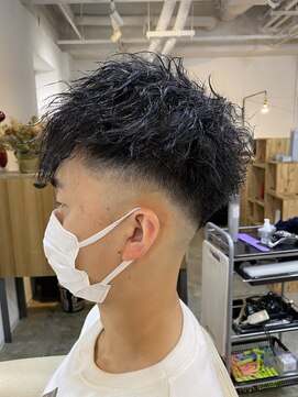 エルオム(EL.HOMME) スキンフェード／ツイストパーマ