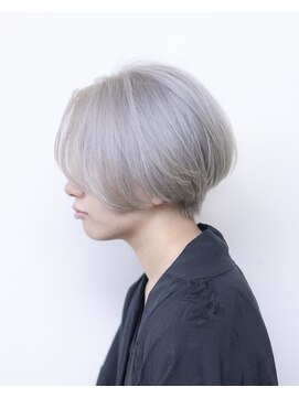 ルプラ ガーデン(le-pla garden) ホワイトグレー#ダブルカラー#ハンサムショート＃ケアブリーチ