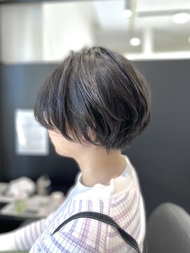 ジエクト 本店(The Ect) チャコールグレーミニマルボブ