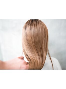 【美髪質改善】髪質改善トリートメントで艶が感動の仕上がり◎縮毛矯正やレイヤーカットとの相性◎