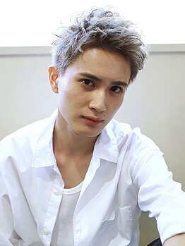 リゾートヘア(Resort Hair)の写真/【男性からの支持多数】“メンズ得意”Stylistが「最高の似合わせ」を叶える！