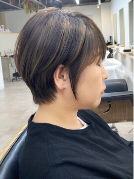 トト 船橋店(toto.) 黒髪/グレーベージュ/レイヤーロング/前髪パーマ[西船橋/津田沼]