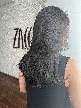 ザック ヴィ(ZACC  vie) 大人レイヤーカット×ダークグレージュ