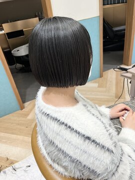 ロンド レグリーズ 立川(Lond leglise) タッセルボブ/ミニボブ/フェイスレイヤー/顔まわり/グレージュ