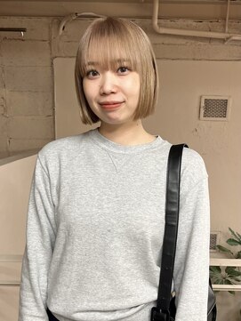 イル(iru) 柔ベージュ　ハイトーンベージュ