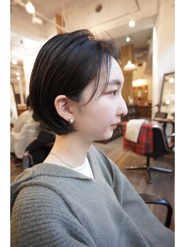 テテコケット(tete coquette) ２０代から４０代に人気のコンパクトショートボブ。