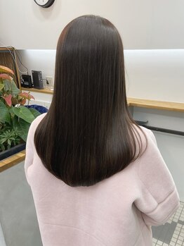シーズン(SEASON)の写真/ダメージレスで自然に仕上がる髪質改善ストレートが人気！こだわりの薬剤で、潤いと艶のある美髪が叶う…★