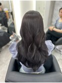 レイヤーカットでくびれのあるヘアスタイルに♪