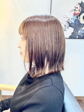 カフネ(Cafune) 切りっぱなし外ハネボブ