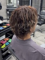 イーラ(era)&nbsp;サーフカール　刈り上げ　パーマ　ツイスト　スパイラル