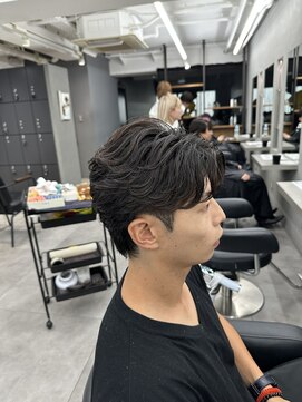 オーバル バイ アピッシュ(OVARL by apish) ストレートパーマパーマ落とし縮毛矯正曲がる縮毛矯正