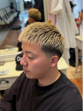 メンズ アルス(Men's ARS) ツーブロックマッシュベリーショート メンズ波巻きパーマ短髮